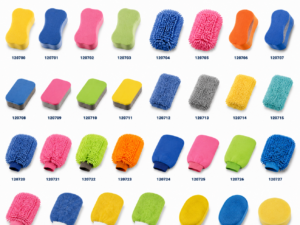 Microfiber sponges and mitts for horse grooming, colorful horse grooming mitts and bath sponges, private-label equestrian grooming tools